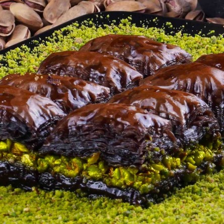 ÇİKOLATALI BAKLAVA