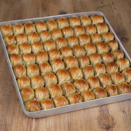 Cevizli Midye Baklava