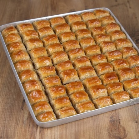 Klasik Cevizli Baklava